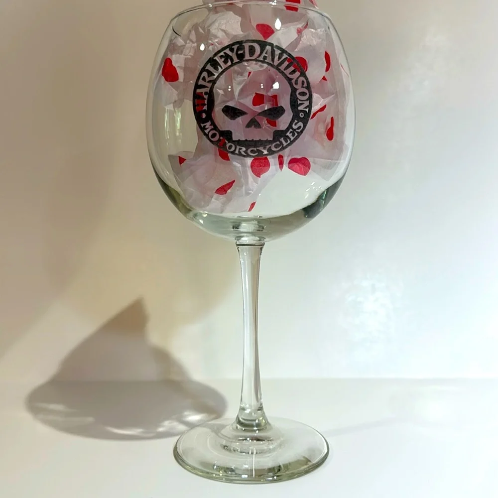 Harley-Davidson Motorcycles Willy G Skull 16oz Balloon Wine Glass